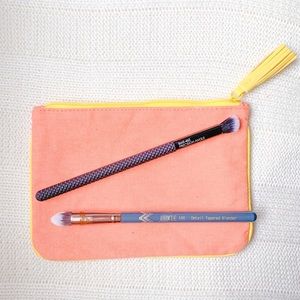 MAKEUP SAMPLE BRUSHES BUNDLE!!